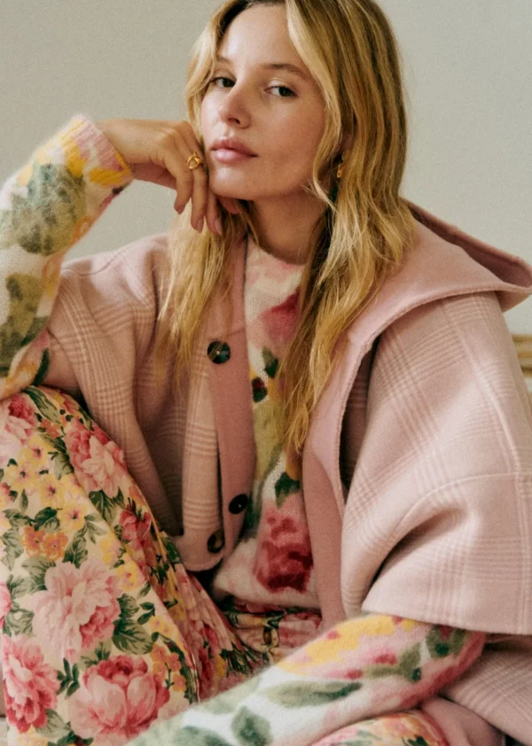 Cape Donovan-Sezane Outlet