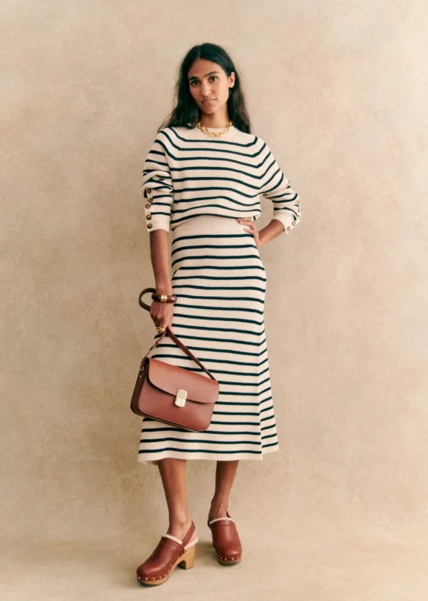 Pull Sami-Sezane Online