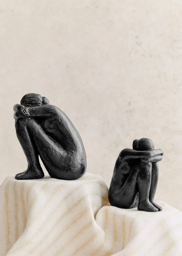 Sculpture Guénolée Courcoux - Femme Assise Grand Modèle-Sezane Shop
