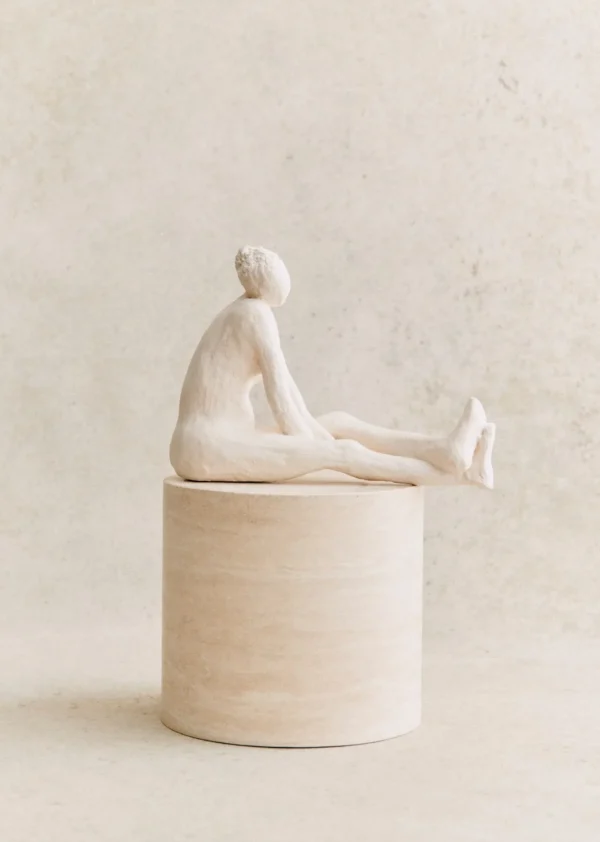 Sculpture Guénolée Courcoux - Femme Jambes Allongées Grand Modèle-Sezane Cheap