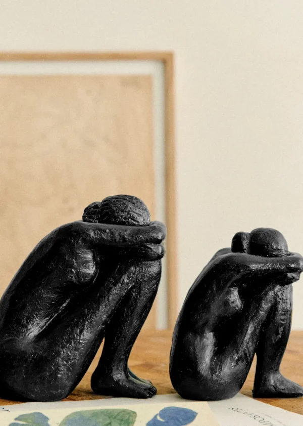 Sculpture Guénolée Courcoux - Femme Assise Petit Modèle-Sezane Sale