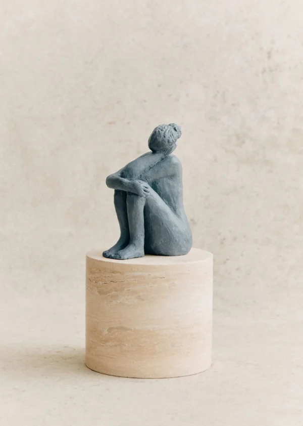 Sculpture Guénolée Courcoux - Femme Dans Ses Pensées Grand Modèle-Sezane Cheap